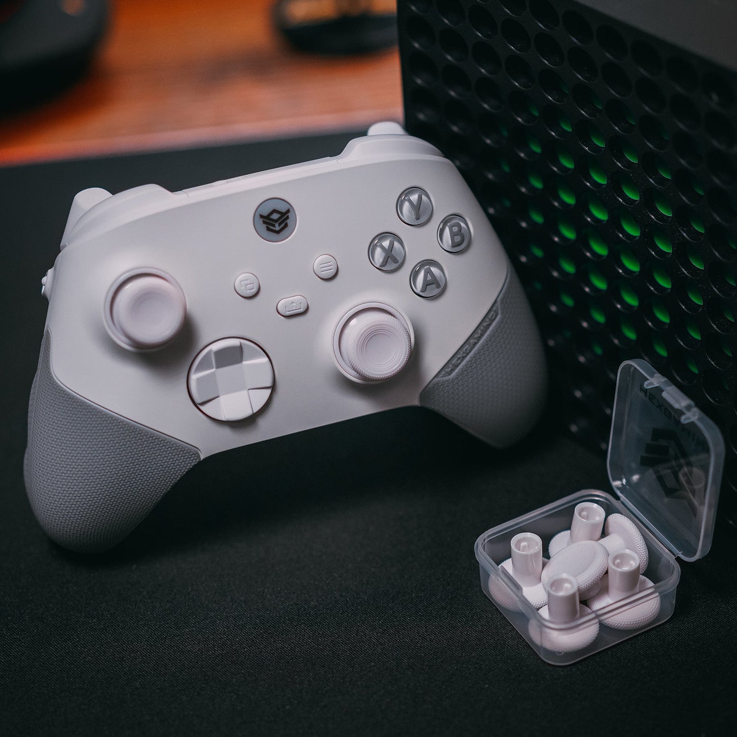 HEXGAMING ULTRA X Controller for XBOX, PC, Mobile - White ABXY Labeled